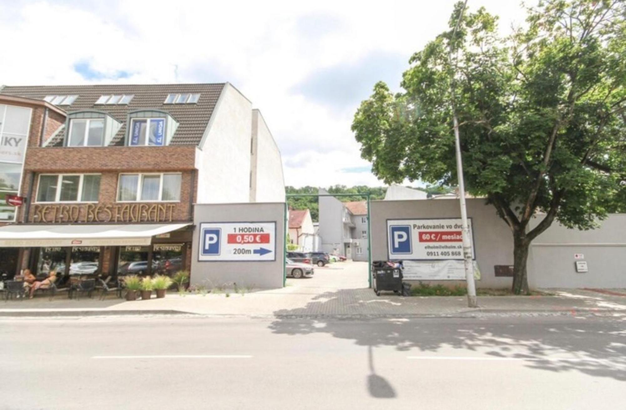 Apartamento Apatman Fellini House Trenčín Exterior foto